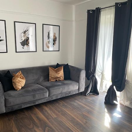 Lovely 2Bedroom 4Mins From Wimbledon Station Londra Exterior foto