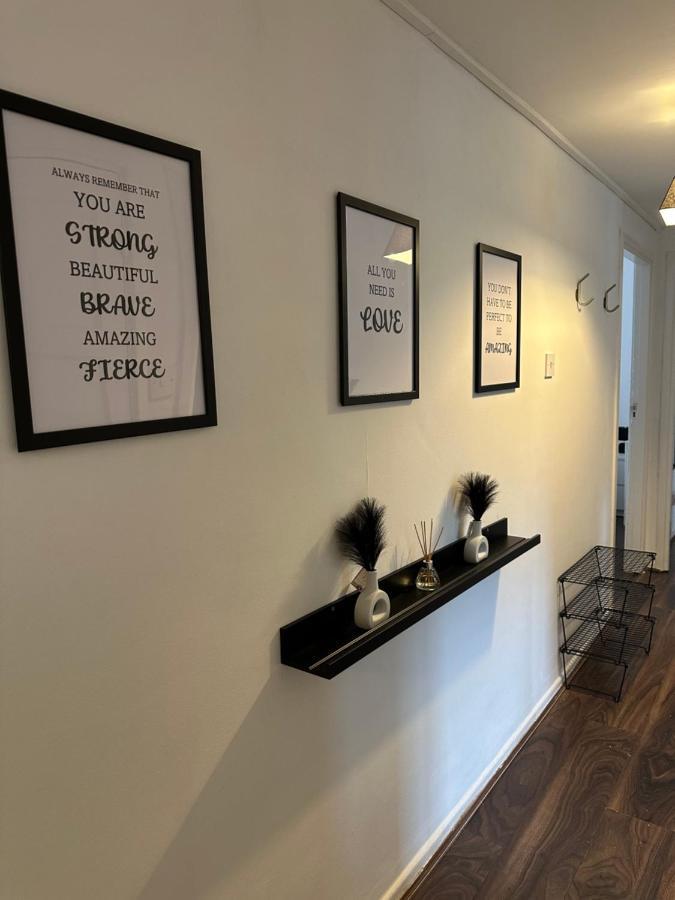 Lovely 2Bedroom 4Mins From Wimbledon Station Londra Exterior foto