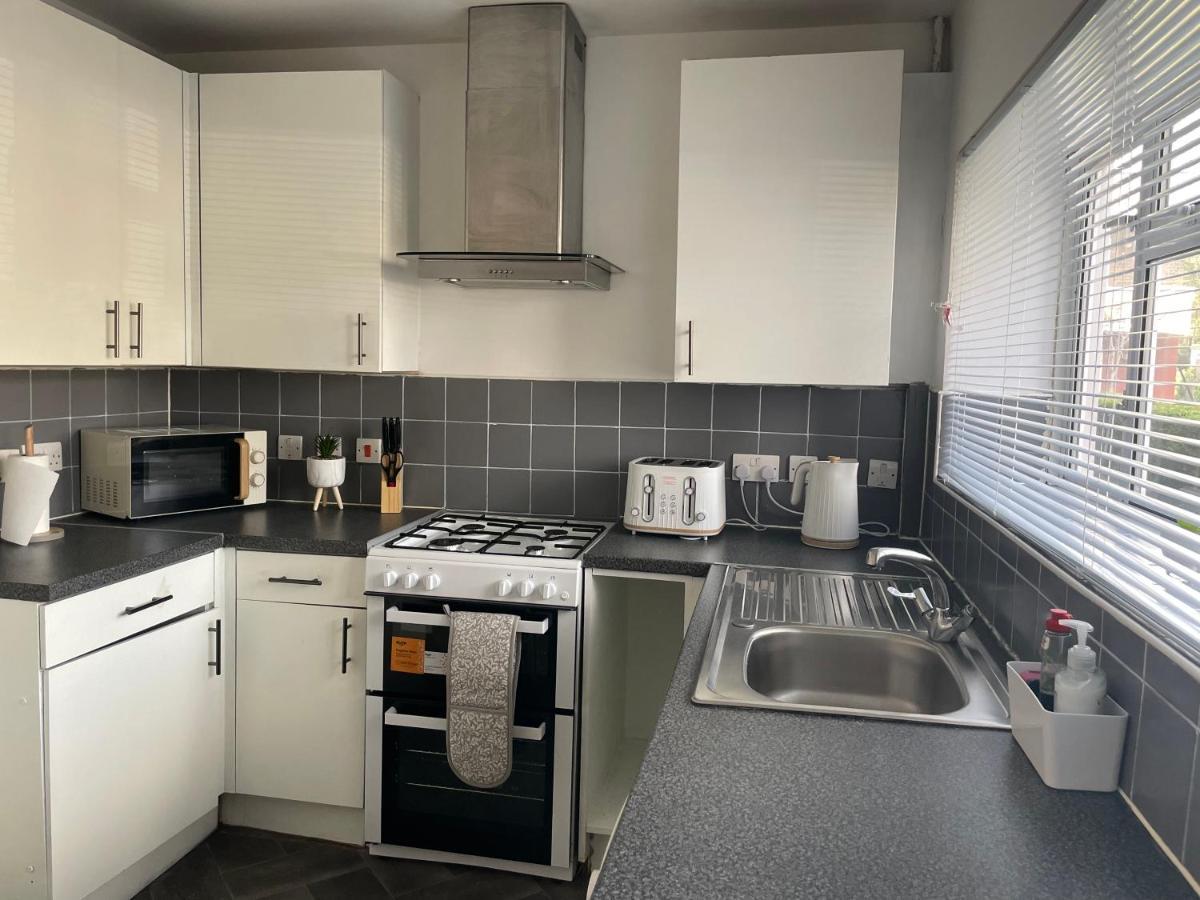 Lovely 2Bedroom 4Mins From Wimbledon Station Londra Exterior foto